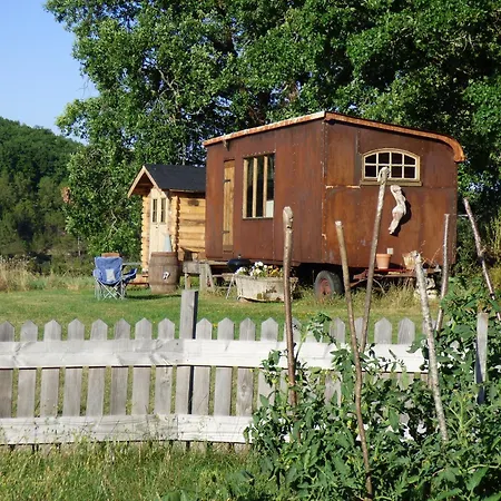 Campsite La Roulotte De La Borde Puy-l'Eveque