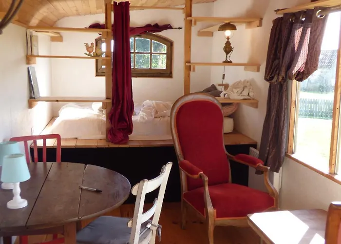 Camping La Roulotte De La Borde